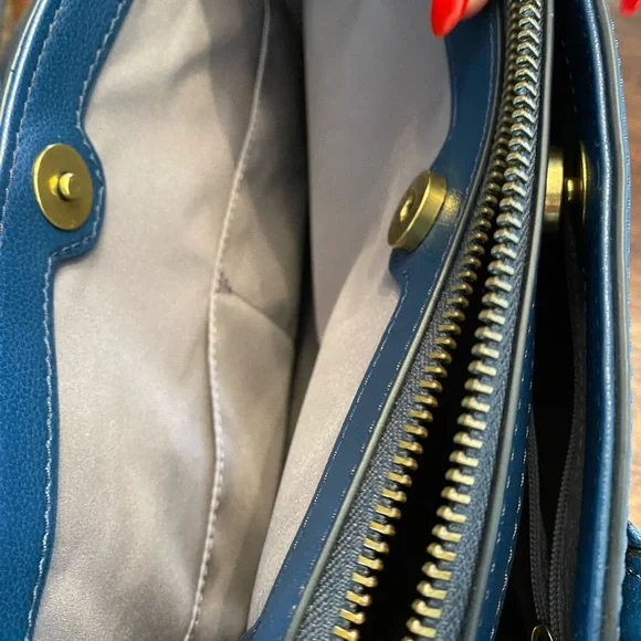 FOSSIL LANA SATCHEL BAG• GORGEOUS TWILIGHT BLUE COLOR • LEATHER •NWT